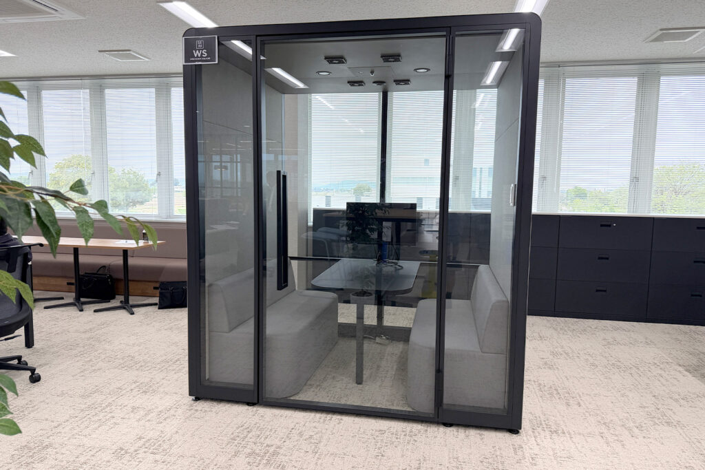 Web room Square